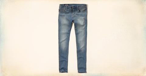 Jeans Superajustados Hollister