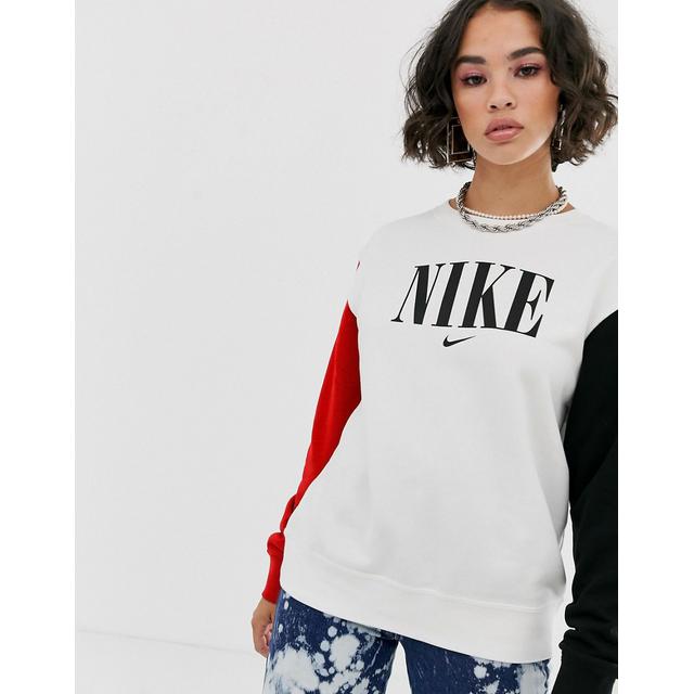 oversized jumper nike