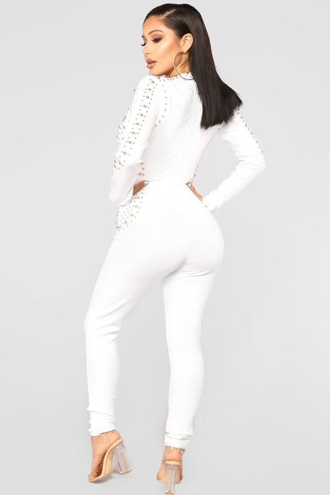 Fashion nova all white store