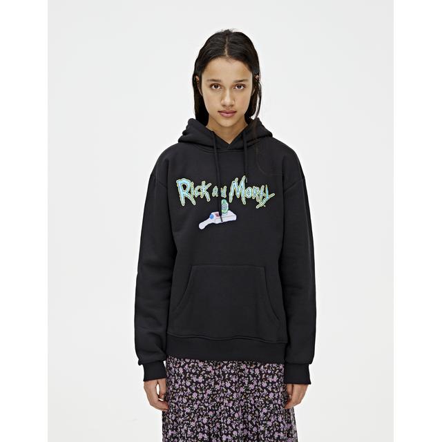 sudadera rick y morty pull and bear