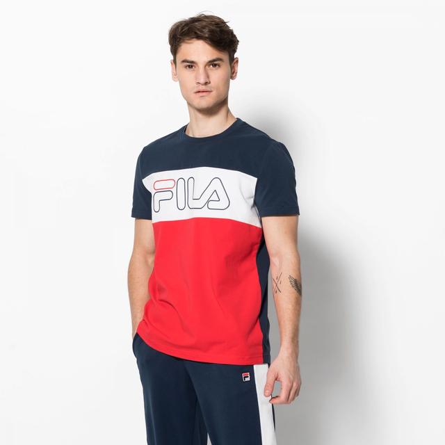 grey fila t shirt