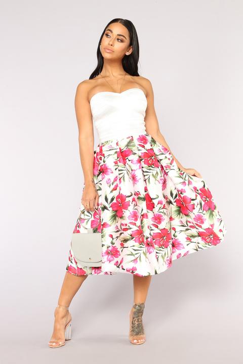 Endless love 2025 floral dress