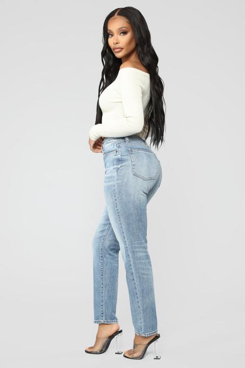 slim thick in jeans