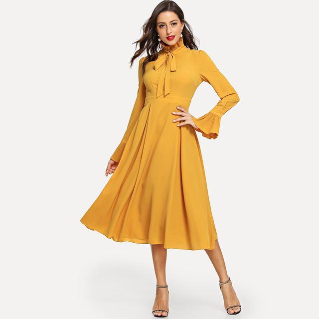 Abito Plissettato Con Maniche A Tromba from SheIn on 21 Buttons
