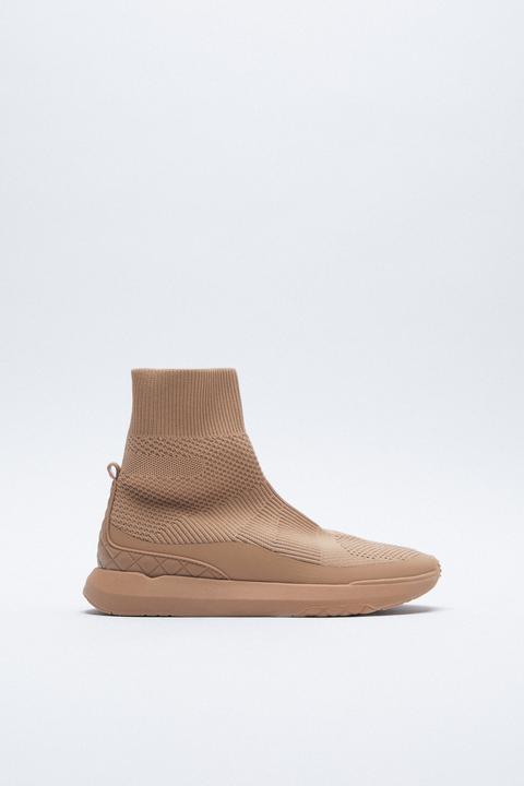 Stretch Sock-style Trainers