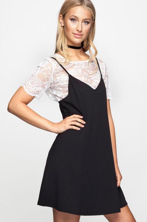 Abito Nero Con Pizzo Bianco
