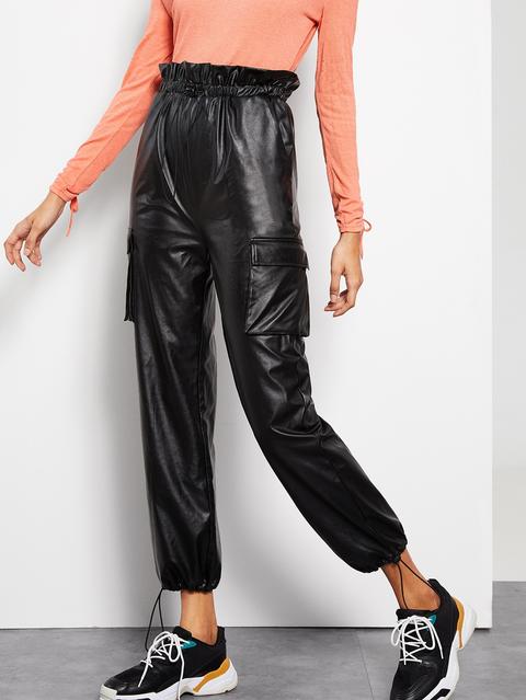 Top Con Orlo In Pelle Sintetica E Coulisse In Vita