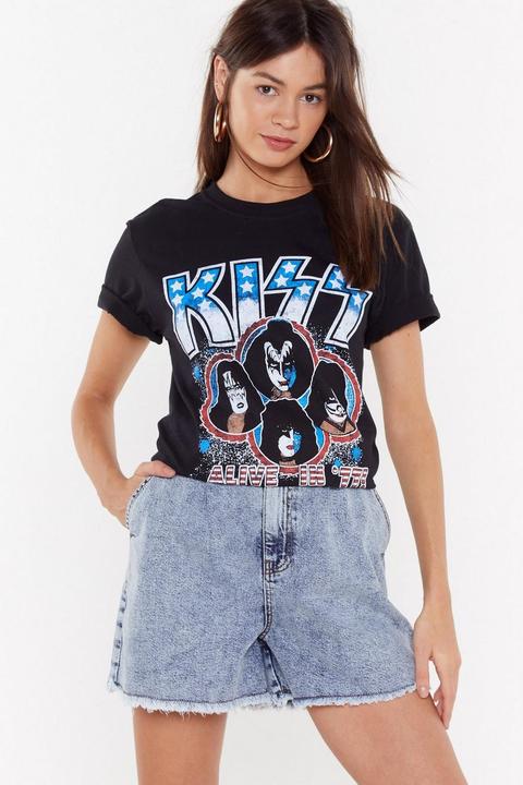 Kiss Kiss Baby Graphic Band Tee