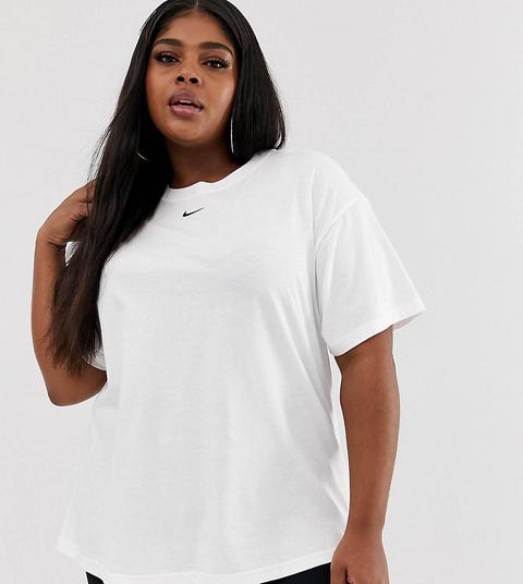 Camiseta Estilo Boyfriend Blanca Con Logo Pequeño De Nike Plus