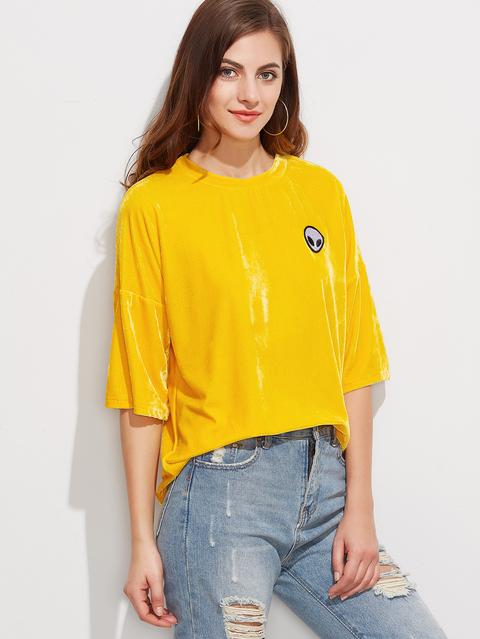 Camiseta De Terciopelo Hombro Caído Con Parche Et Amarillo