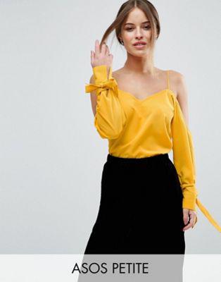 Asos Petite - Top Con Spalle Scoperte E Polsini Con Laccetti - Giallo