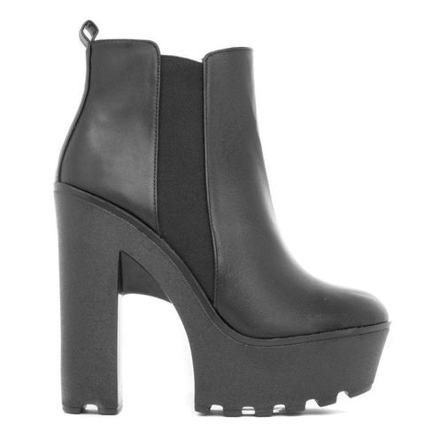 Pusha - Black Platform Ankle Boots