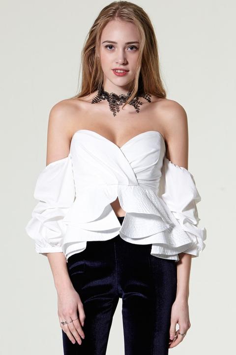 Doa Ruffle Off-the-shoulder Top