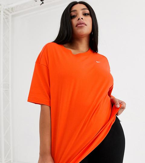Nike Plus Boyfriend T-shirt In Red from 