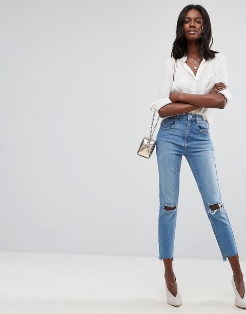 Asos - Farleigh - Mom Jeans Slim A Vita Alta Con Pannelli Cuciti E Strappi Alle Ginocchia Lavaggio Prince - Blu