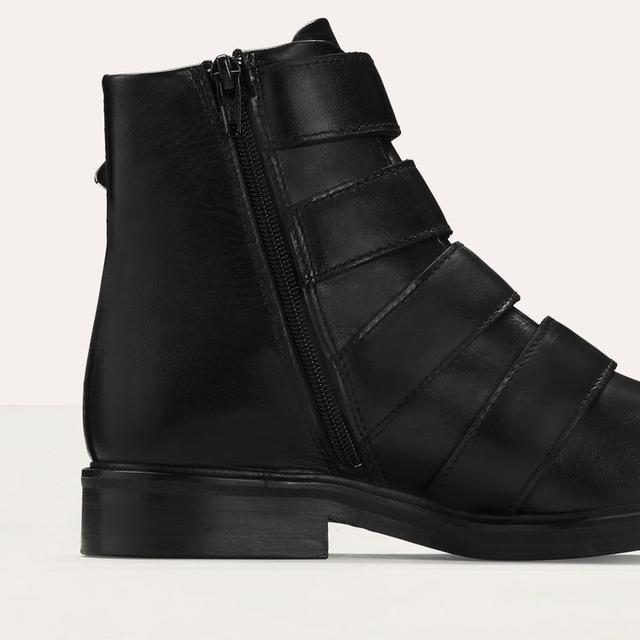 maje bottines boucles