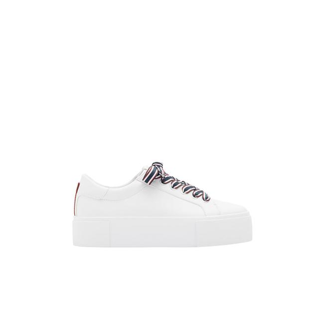 pull and bear white shoes
