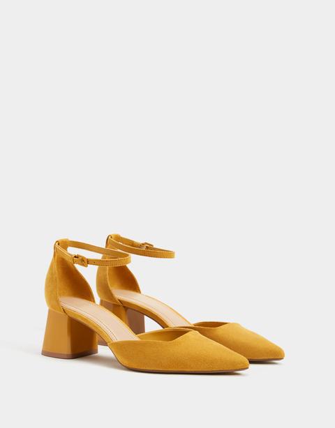 Zapato Tacón Medio Pulsera de Bershka en 21 Buttons