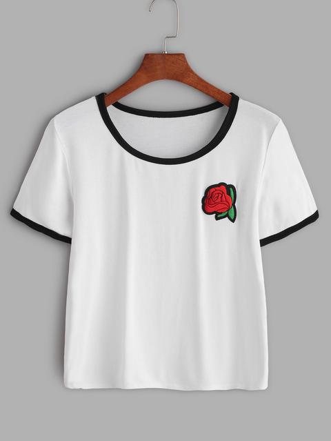 Camiseta Ribete En Contraste Con Parche De Bordado De Rosa Blanco