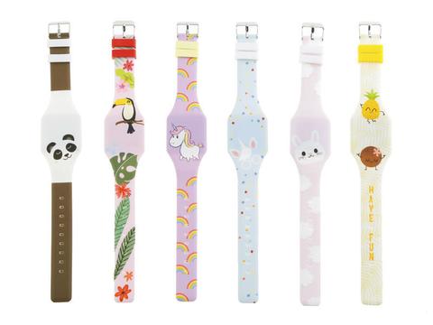 Reloj Digital Silicona Click de Ale-hop en 21 Buttons