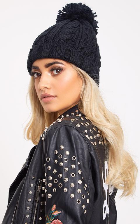 Black Single Pom Knitted Beanie