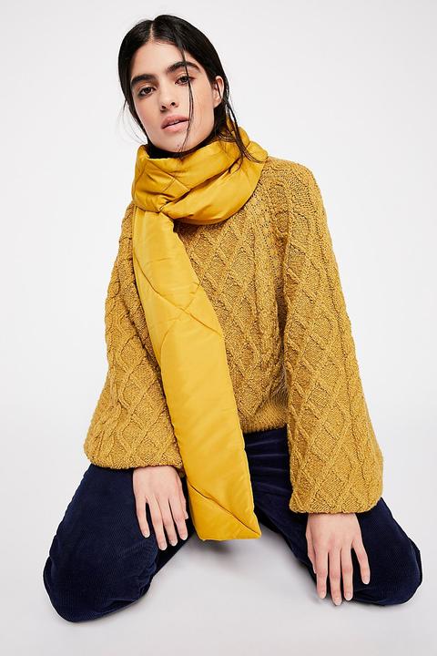 Alpine Solid Puffer Scarf