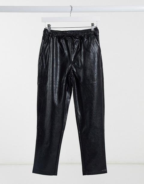 Pantalones Tapered Negros De Cuero Sintético De Asos Design