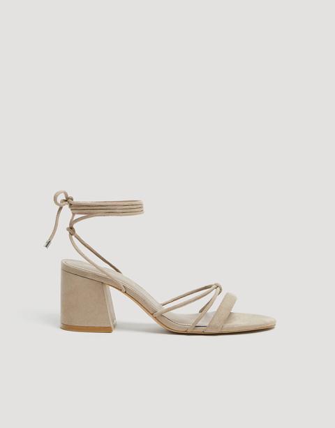 Sandalia Tiras Beige from Pull and Bear on 21