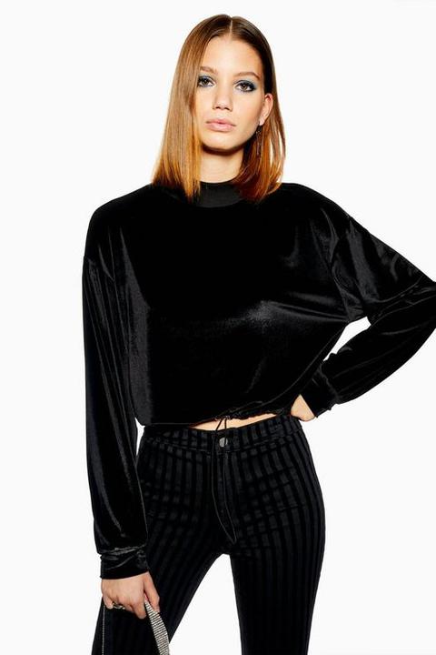 black funnel neck sweatshirt