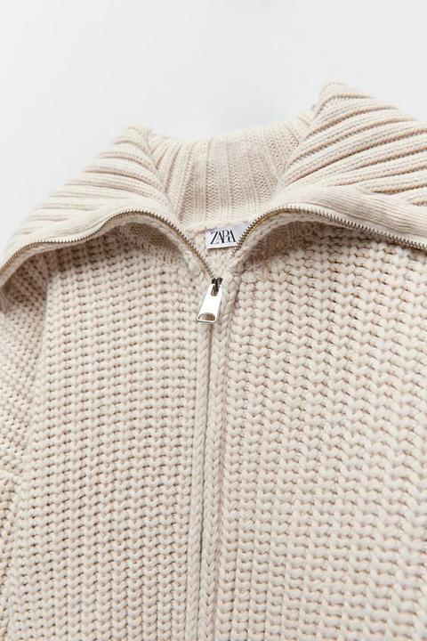 Zip up best sale knit jacket zara