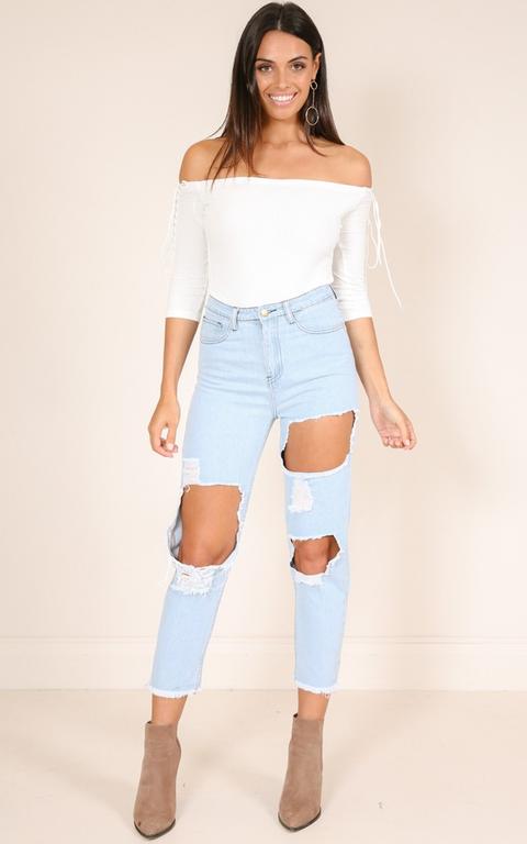 Poppy Mum Jeans In Light Wash