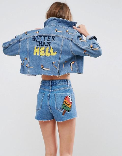 "asos X Lot Stock & Barrel - Giacca Di Jeans Con Scritta "hotter Than Hell" Ricamata" - Blu