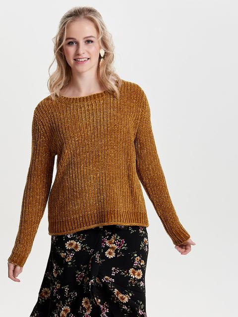 Short Knitted Pullover